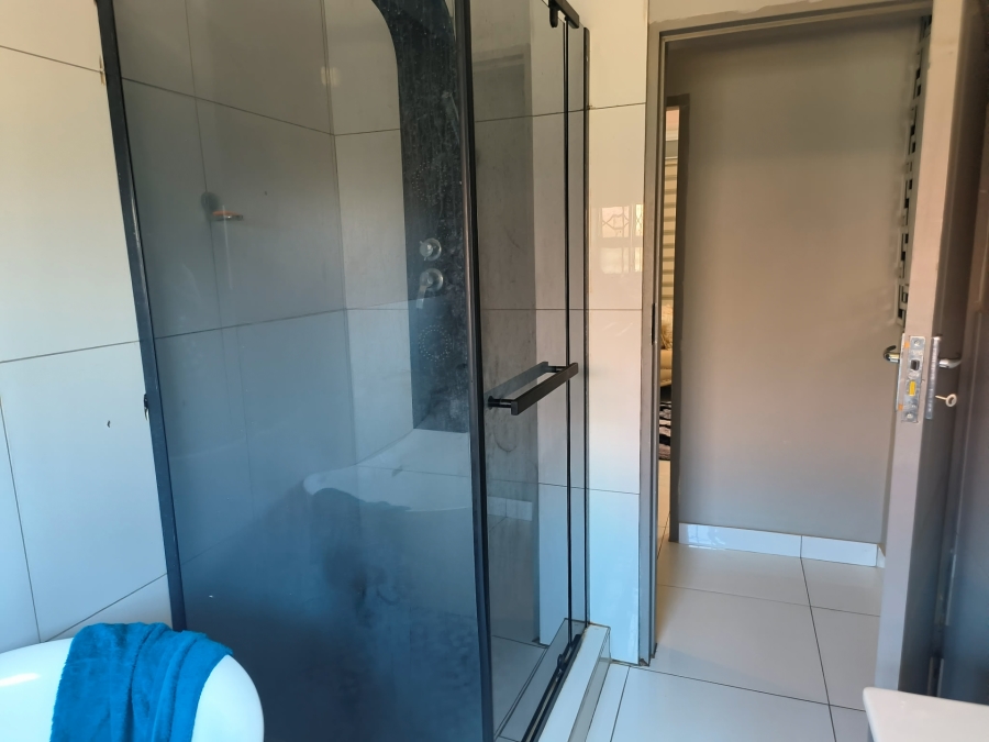 3 Bedroom Property for Sale in Ellaton North West